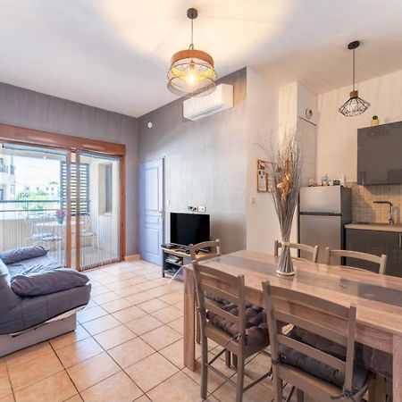 Appartement 3 Min A Pied Du Centre D'Uzes Parking Piscine מראה חיצוני תמונה