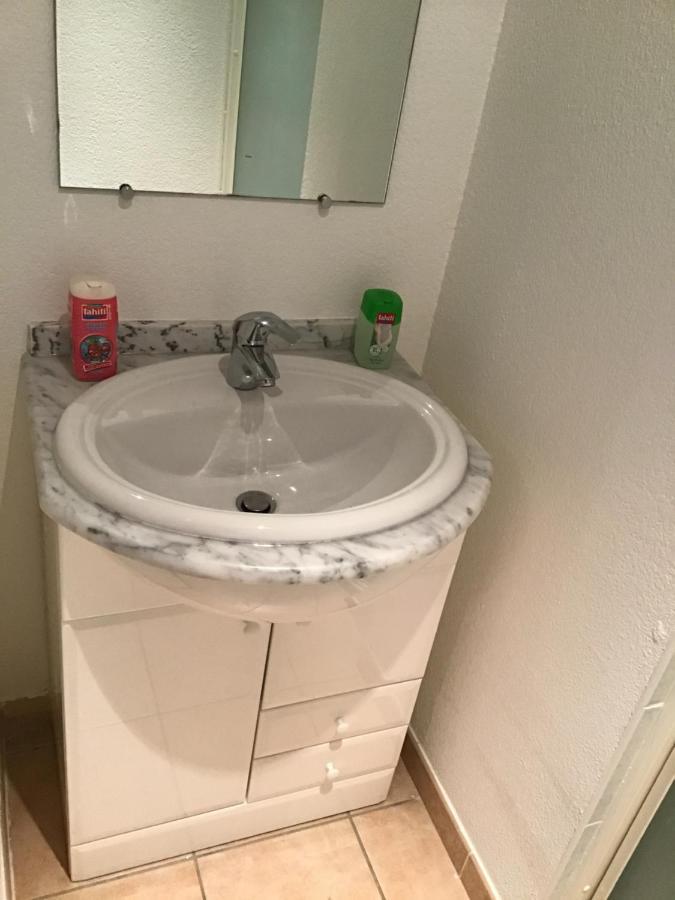 Appartement 3 Min A Pied Du Centre D'Uzes Parking Piscine מראה חיצוני תמונה