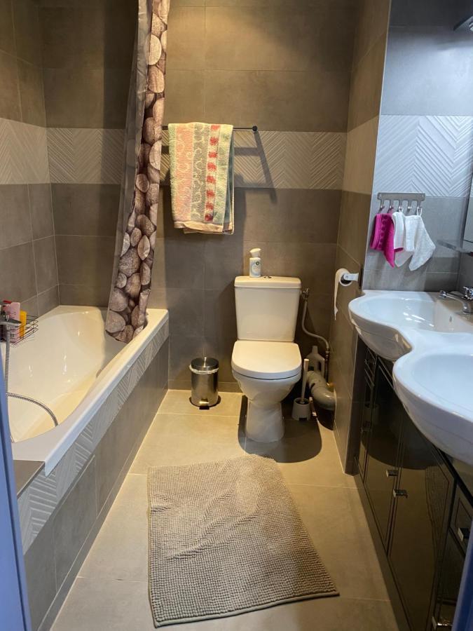 Appartement 3 Min A Pied Du Centre D'Uzes Parking Piscine מראה חיצוני תמונה